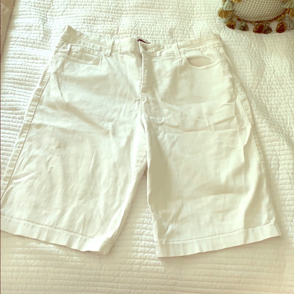 White denim capris
